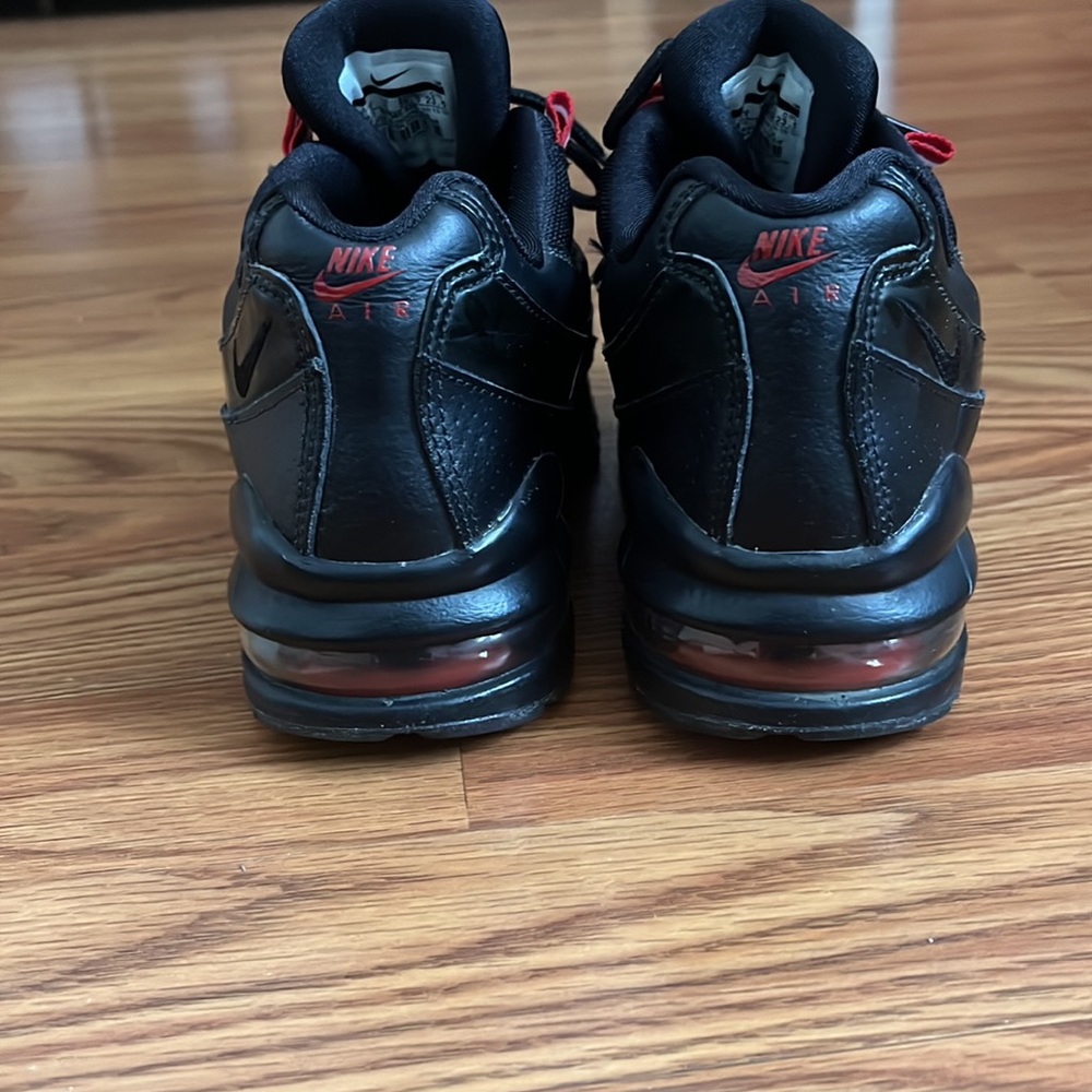 Big Kids Air Max 95 - Picture 4 of 10